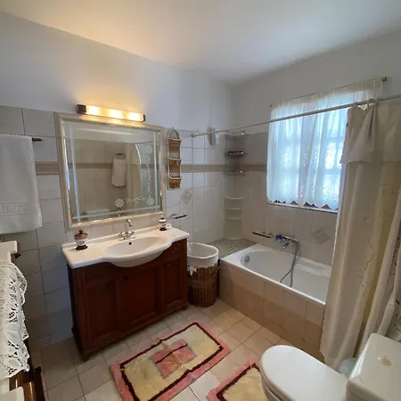 Traditional Christos In Chalki Holiday home *